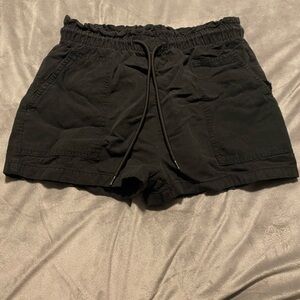 Charlotte Russe Black Cargo Shorts Relaxed Fit